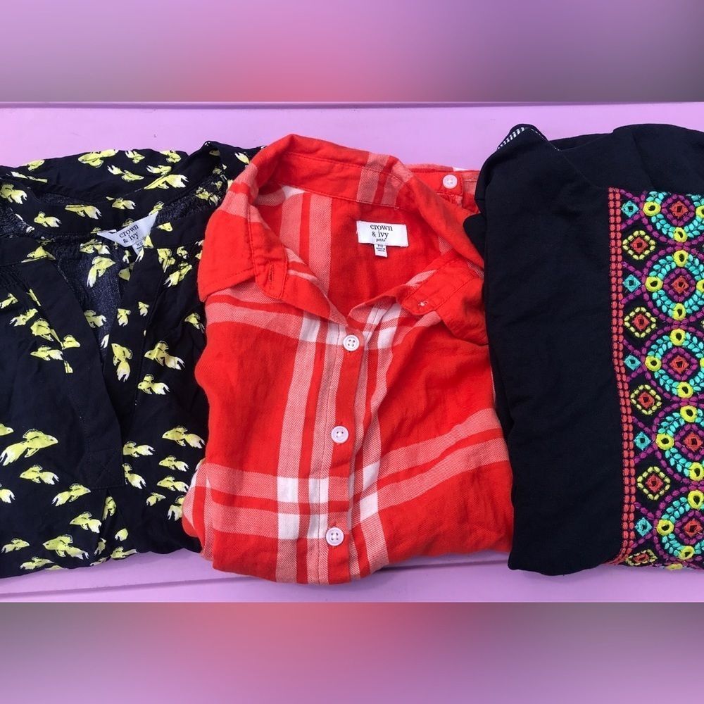 Lot Of 3 Crown Ivy Blouse 2 Size XS 1 Size PS Fits Like XSmall